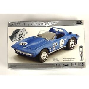 Grand Sport Corvette 1:43 Scale Pre-painted Metal Body Model Kit 430018 Open Box